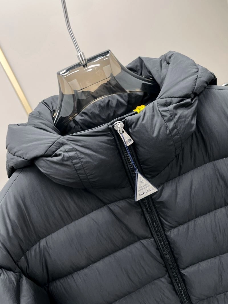 Supportive Moncler Down Jackets 144882