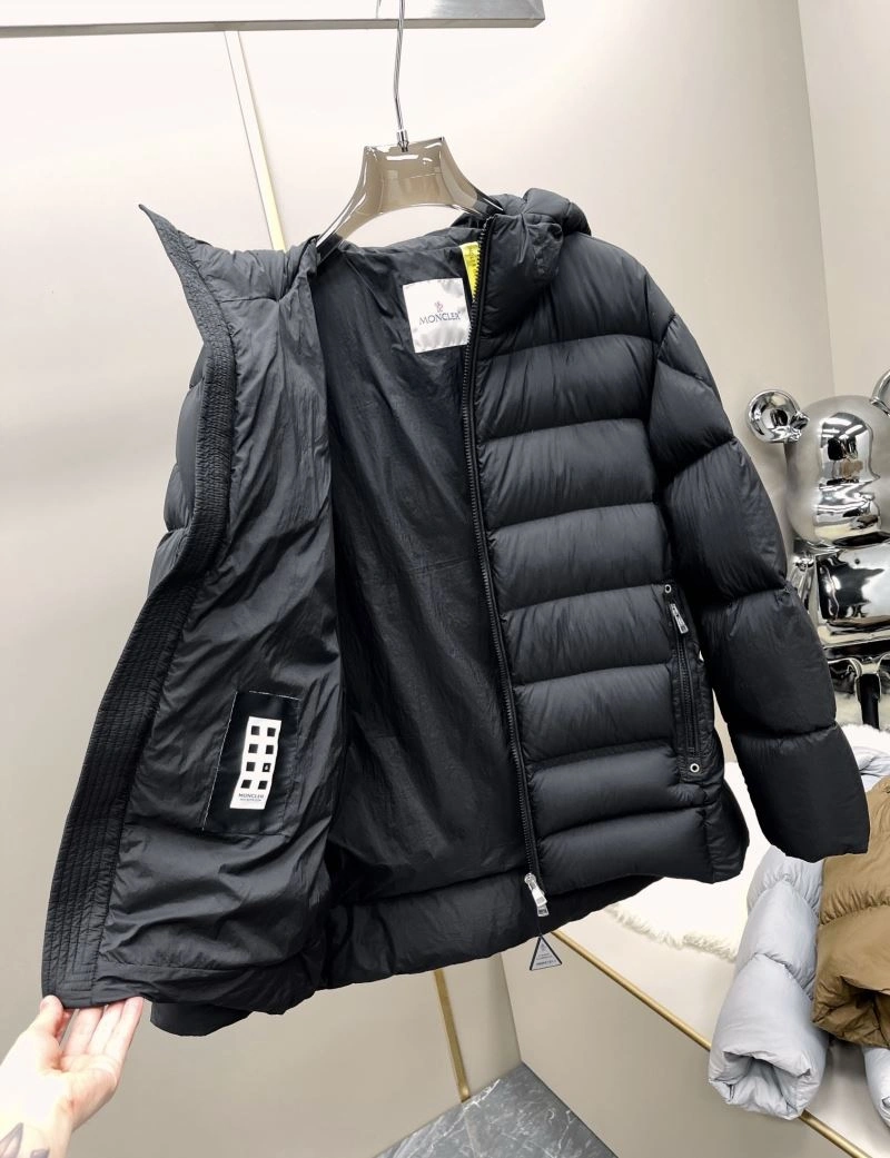 Supportive Moncler Down Jackets 144882