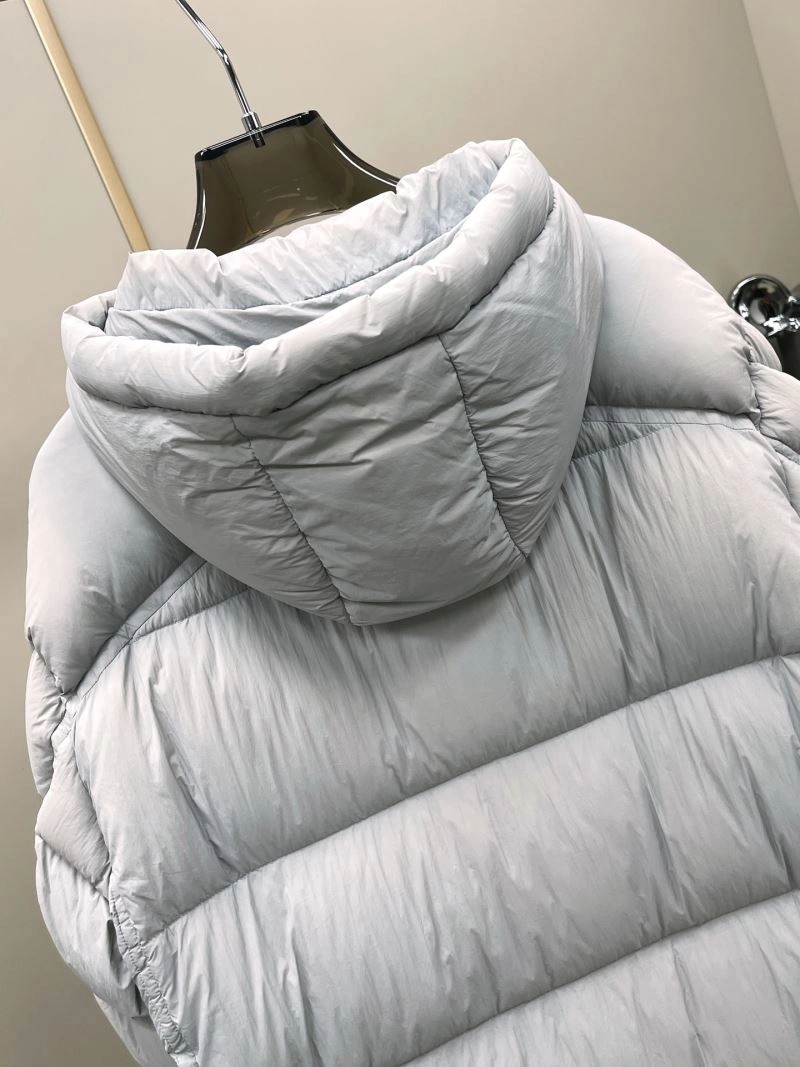 Moncler Down Jackets GoAnywhere 144881