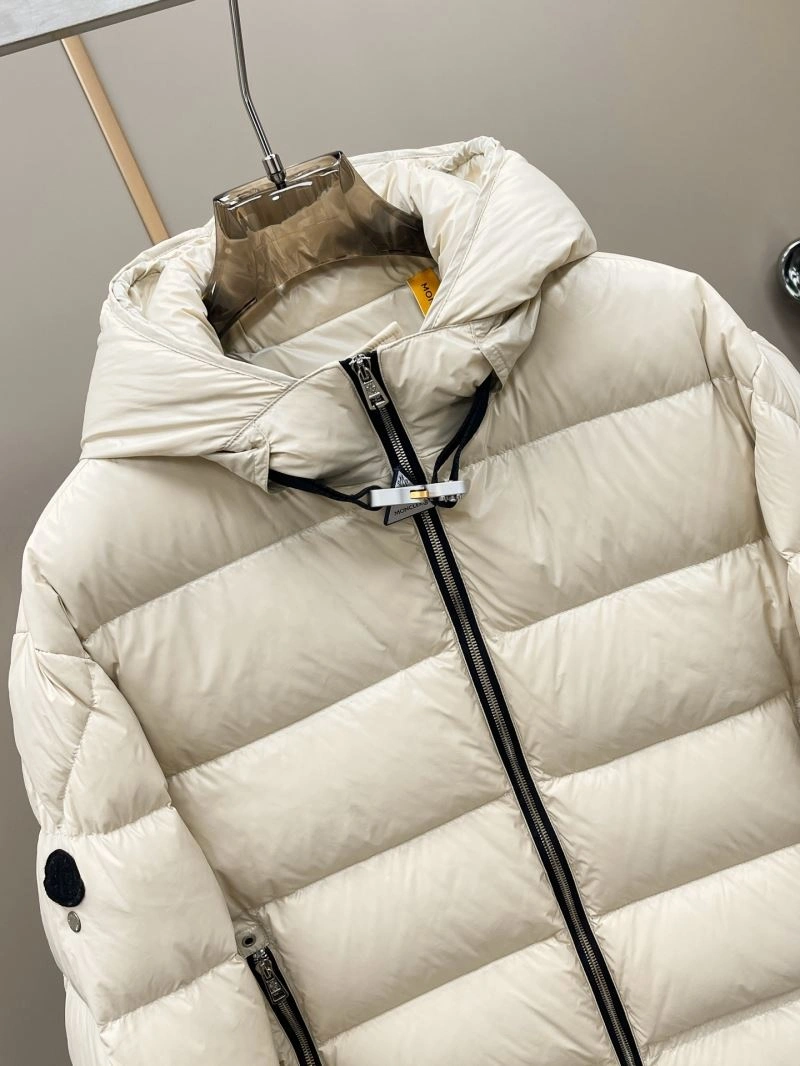 FashionForward Moncler Down Jackets 144871