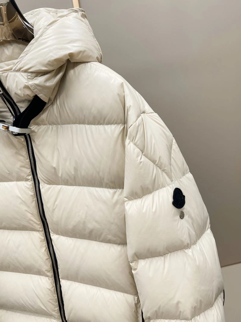 FashionForward Moncler Down Jackets 144871
