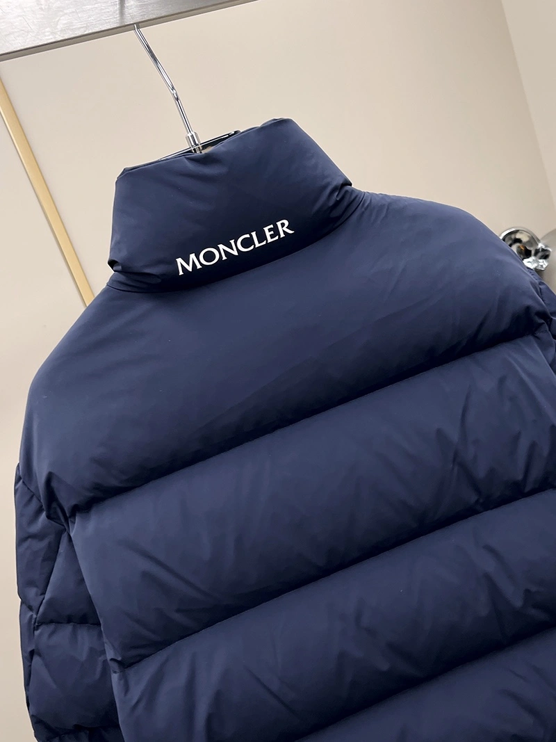 Modern Moncler Down Jackets 144867