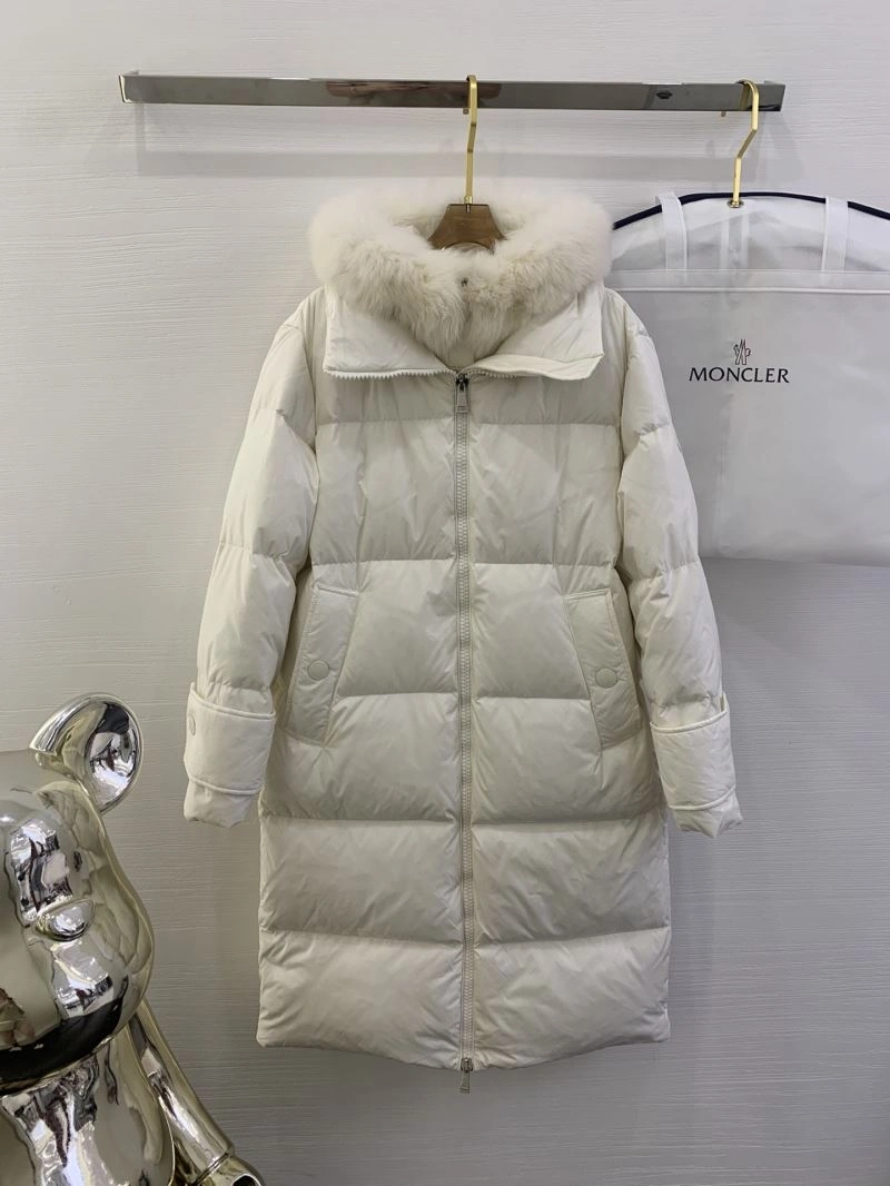 Moncler Down Jackets Sporty 144874