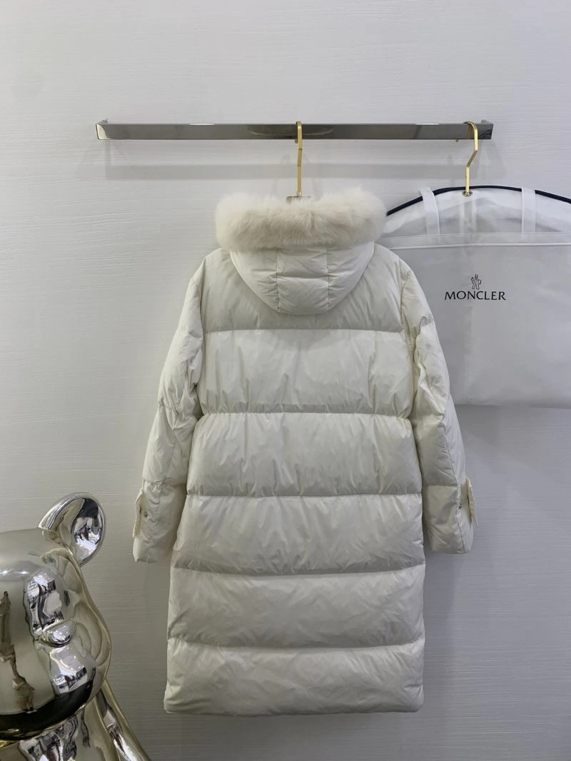 Moncler Down Jackets Sporty 144874