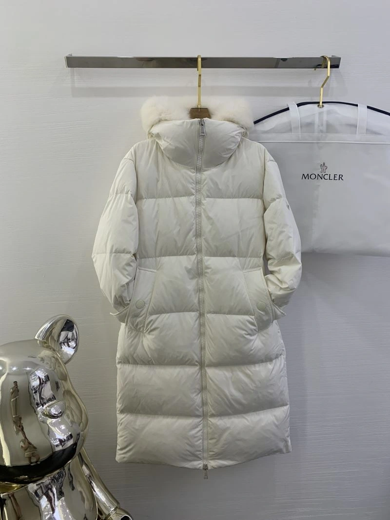 Moncler Down Jackets Sporty 144874