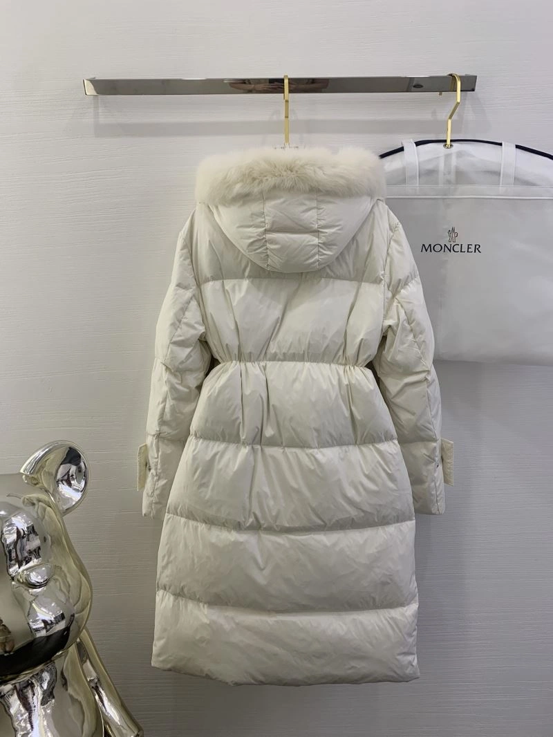 Moncler Down Jackets Sporty 144874