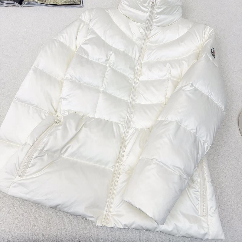 Moncler Down Jackets Effortless 144859
