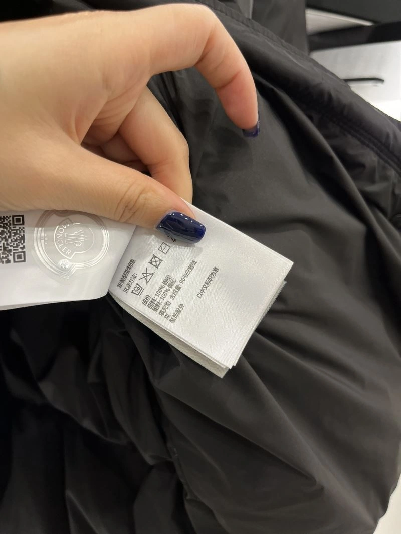 TechFriendly Moncler Down Jackets 144875