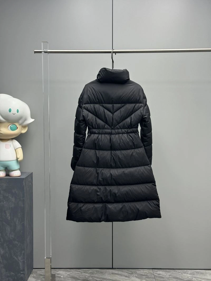 Moncler Down Jackets Trendsetting 144849