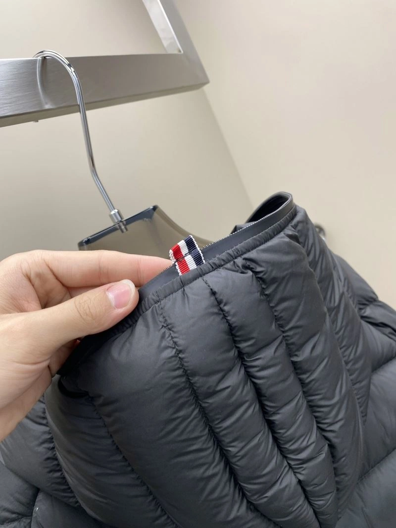 Moncler Down Jackets Premium 144852