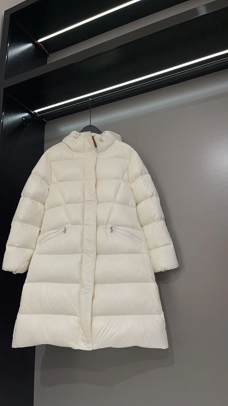 FashionForward Moncler Down Jackets 144848