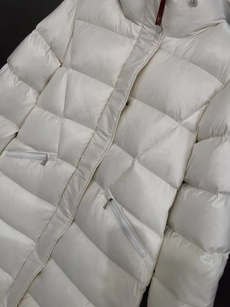 FashionForward Moncler Down Jackets 144848