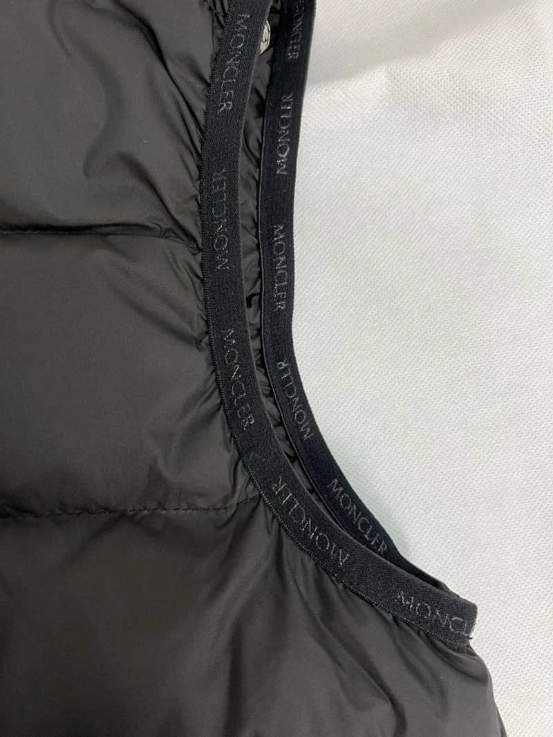 Moncler Down Jackets Neat 144847