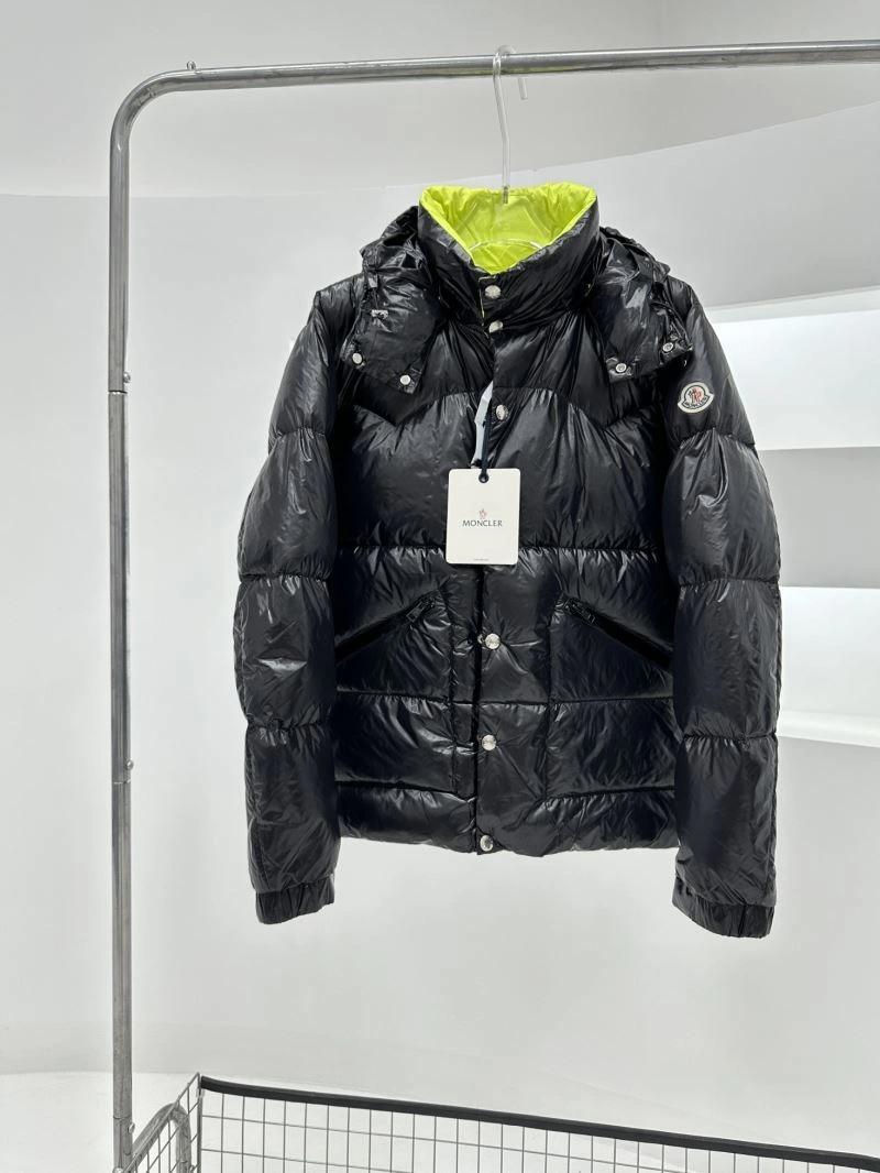 FashionForward Moncler Down Jackets 144833