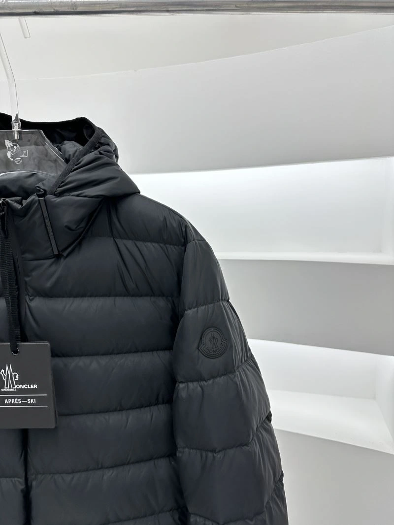 Stylish Moncler Down Jackets 144837