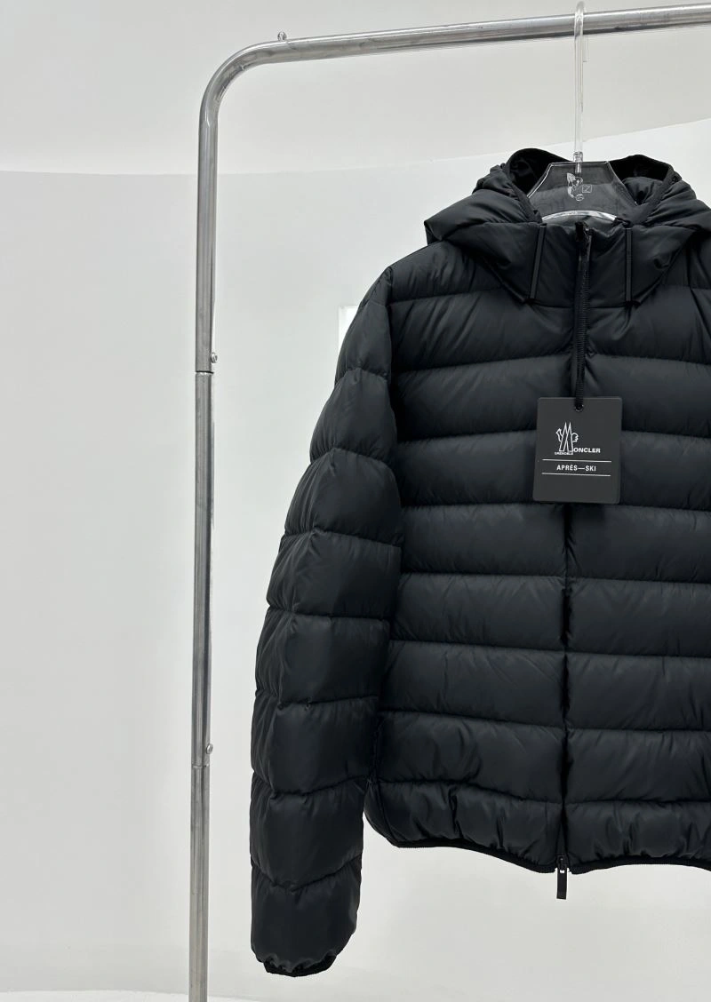 Stylish Moncler Down Jackets 144837