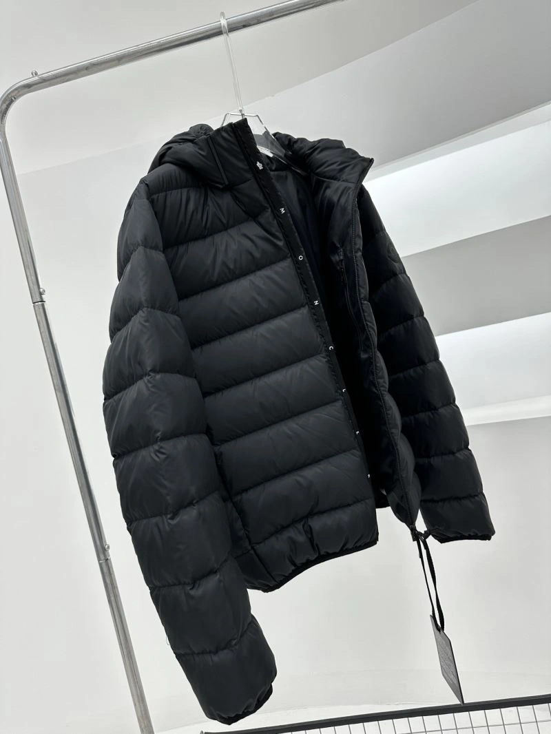 Stylish Moncler Down Jackets 144837