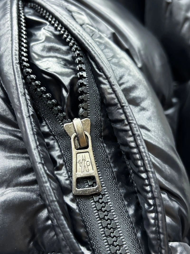 Timeless Moncler Down Jackets 144835