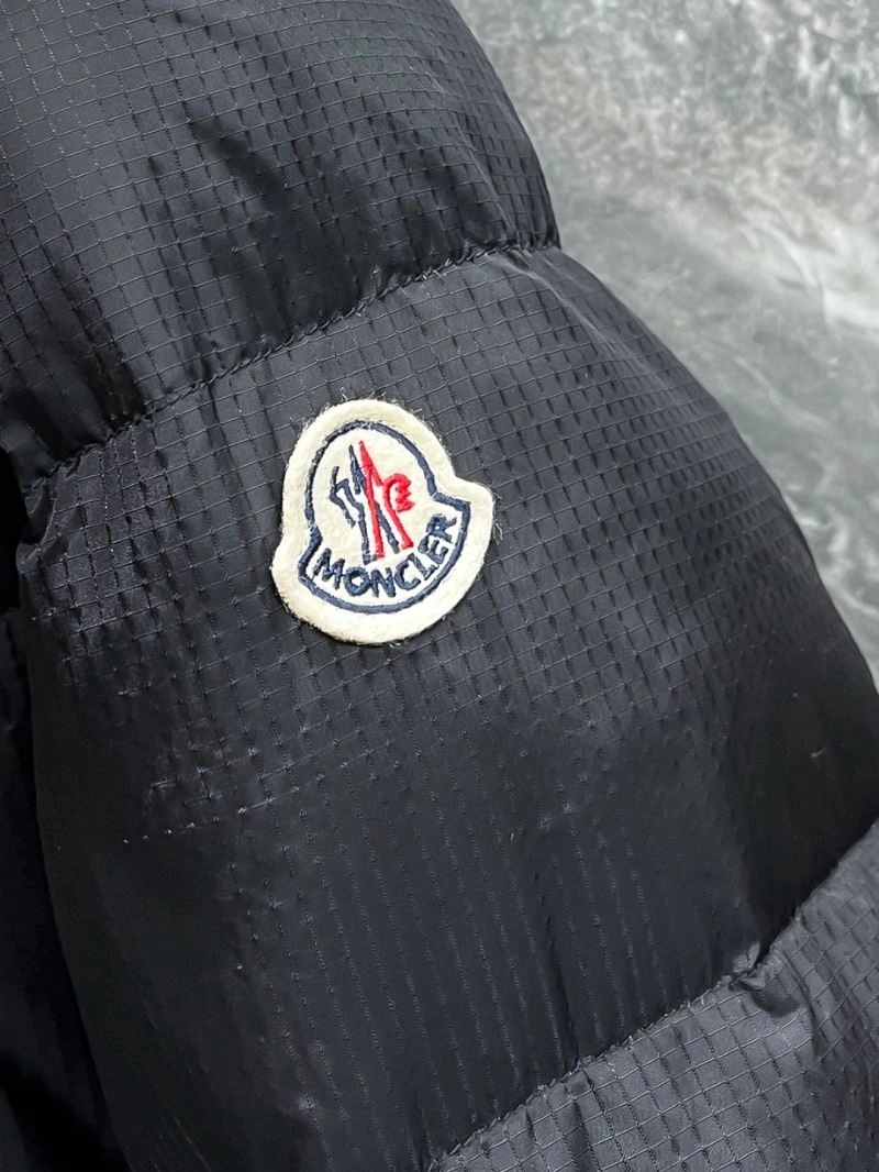 Sporty Moncler Down Jackets 144821