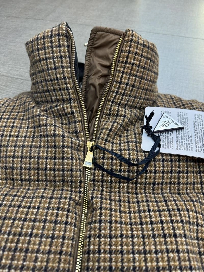 Moncler Down Jackets Stylish 144825