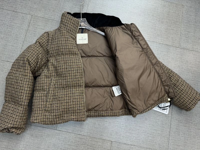 Moncler Down Jackets Stylish 144825