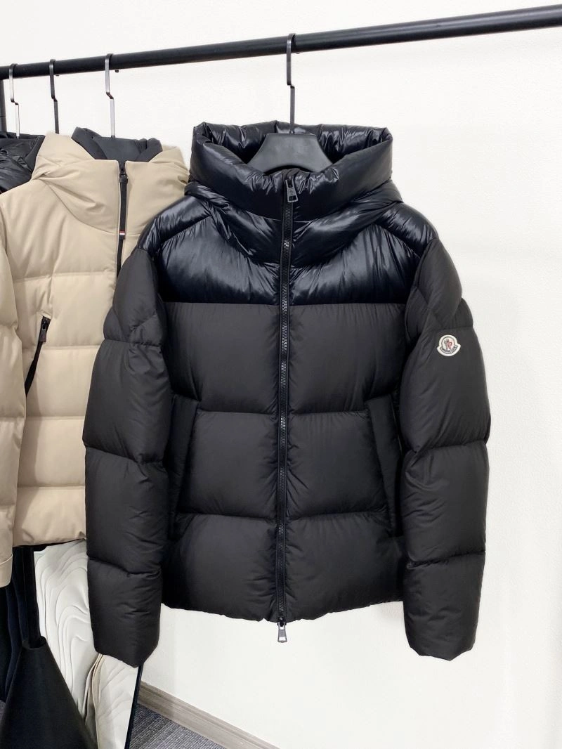 FlexibleFit Moncler Down Jackets 144824