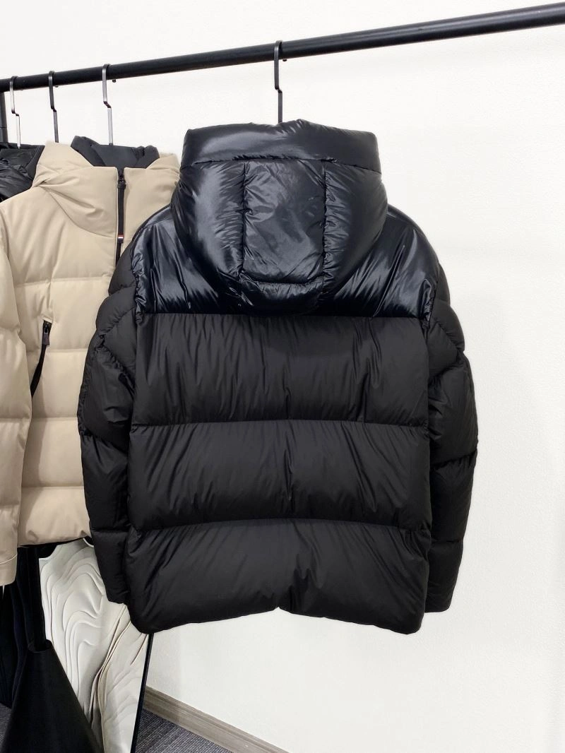 FlexibleFit Moncler Down Jackets 144824