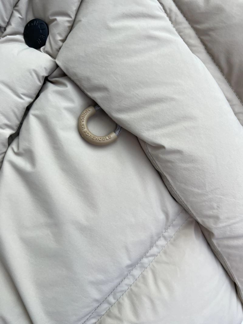 UrbanChic Moncler Down Jackets 144809