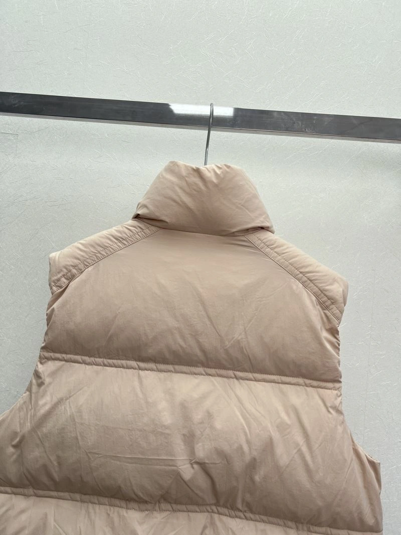 Moncler Down Jackets EyeCatching 144813