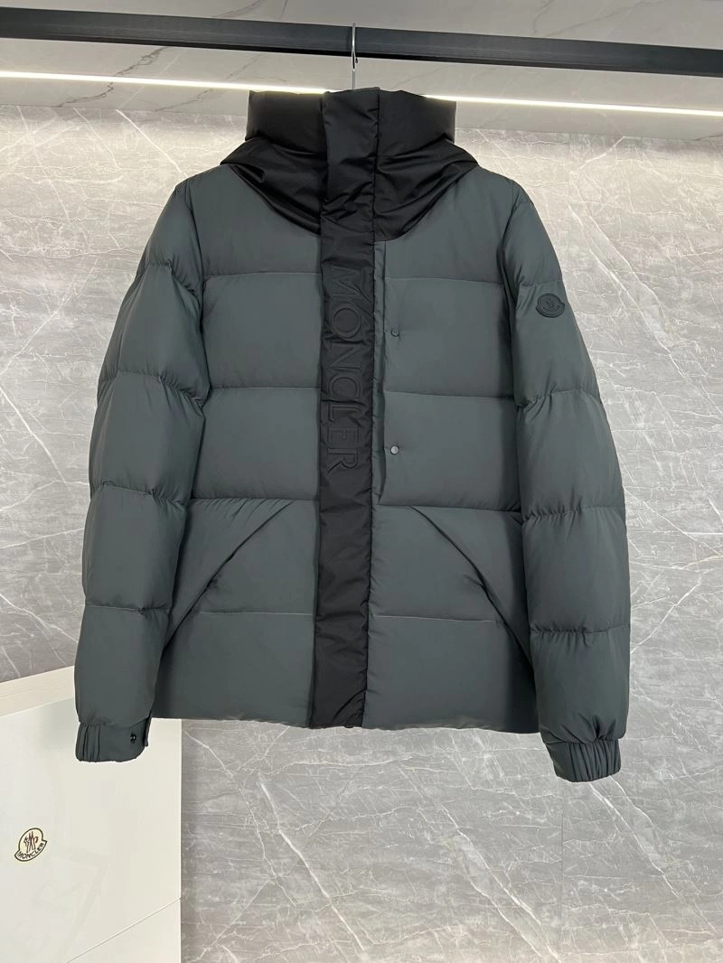 Moncler Down Jackets Sporty 144806