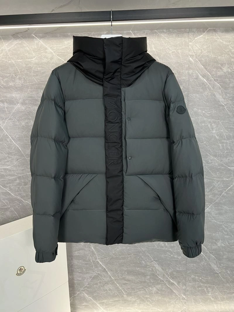 Moncler Down Jackets Sporty 144806