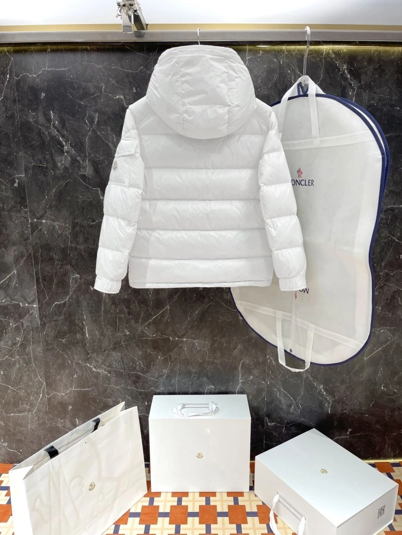 Durable Moncler Down Jackets 144807