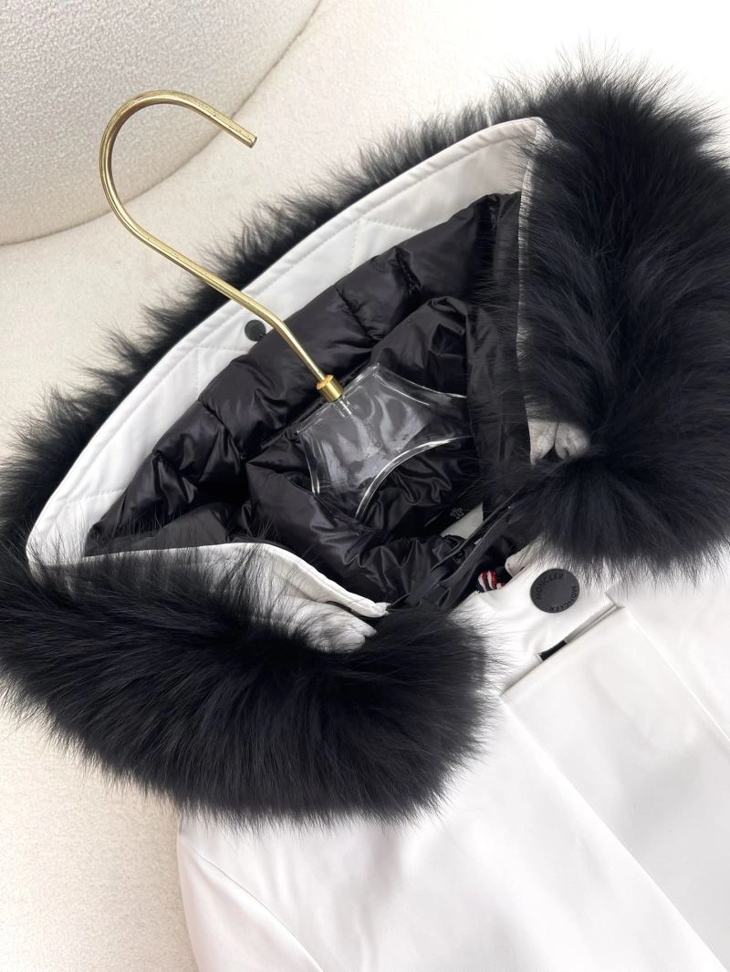 Moncler Down Jackets FlexibleFit 144805