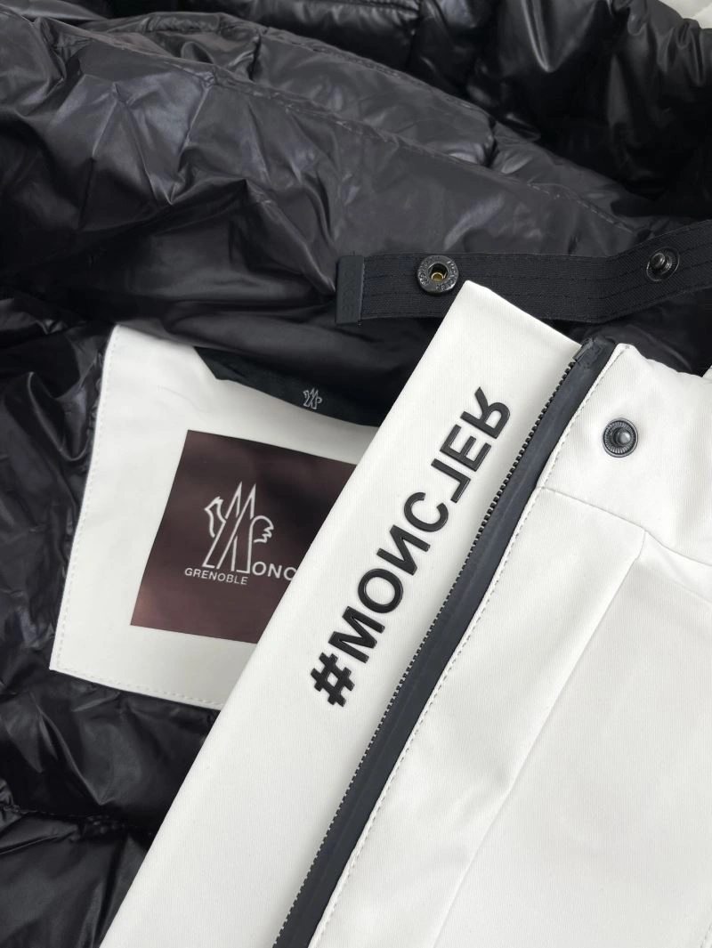 Moncler Down Jackets FlexibleFit 144805
