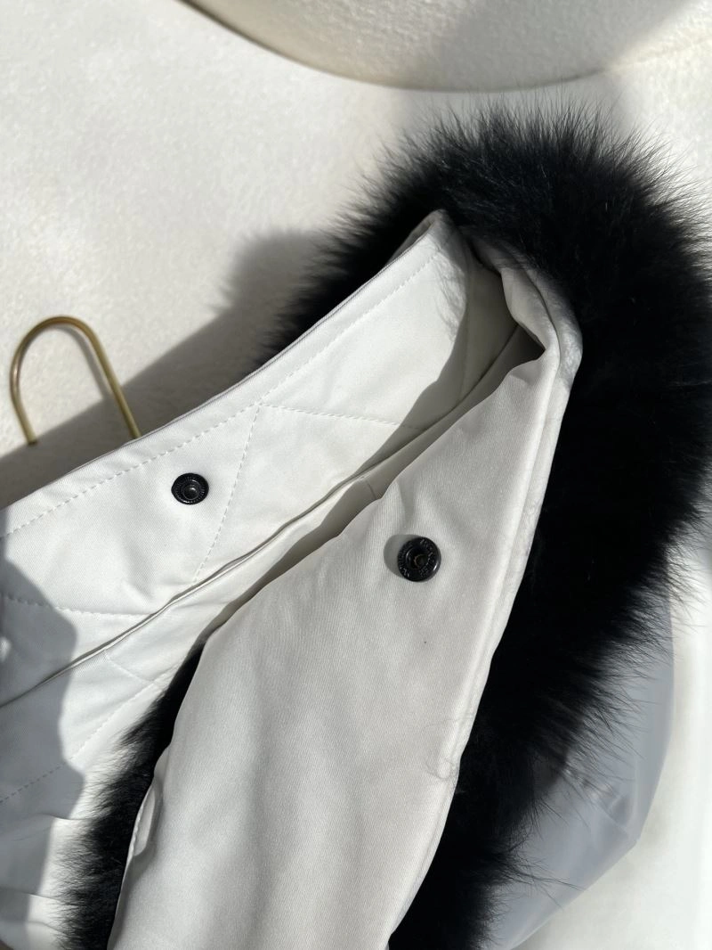 Moncler Down Jackets FlexibleFit 144805