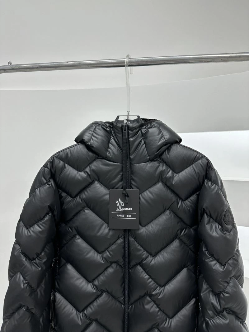 Moncler Down Jackets Sustainable 144799