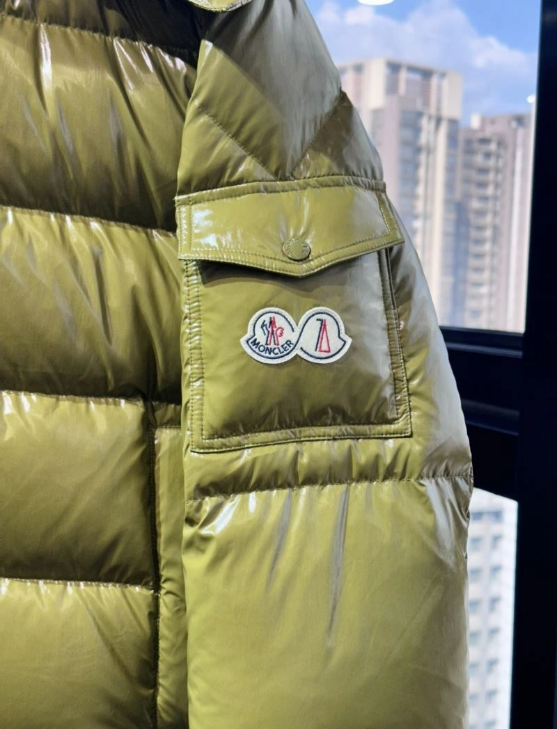 Sleek Moncler Down Jackets 139569