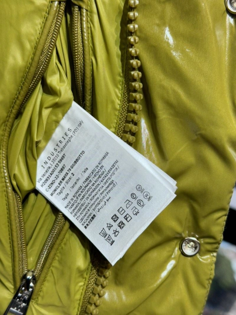 Sleek Moncler Down Jackets 139569