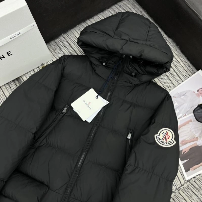 Moncler Down Jackets Classic 144783