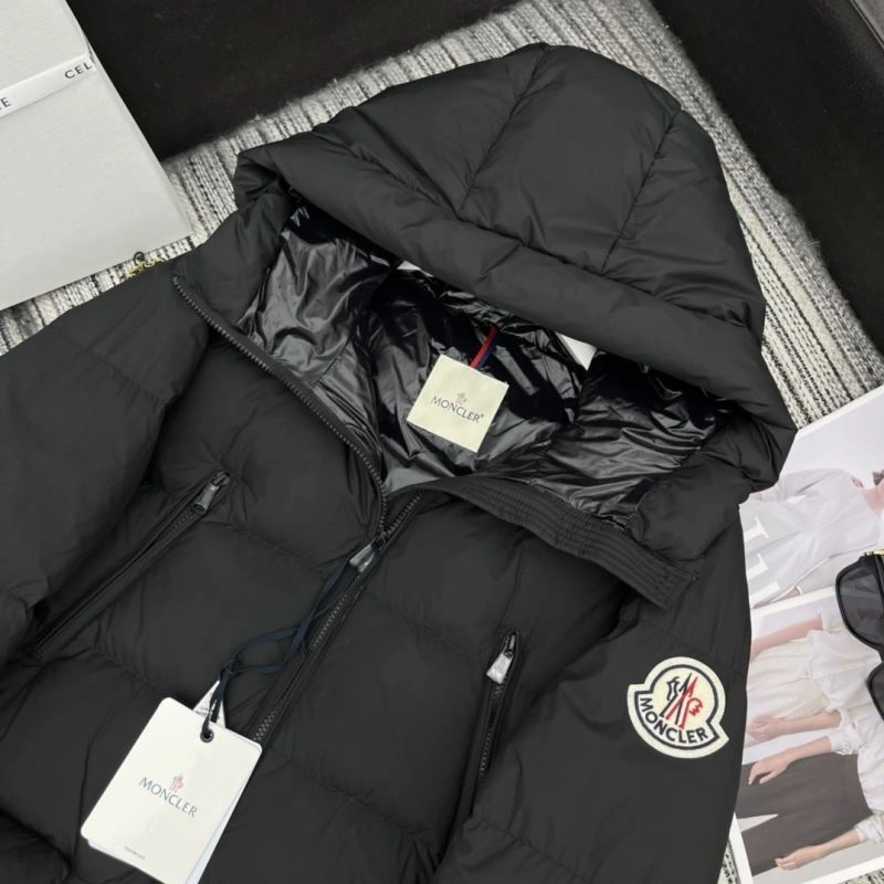 Moncler Down Jackets Classic 144783