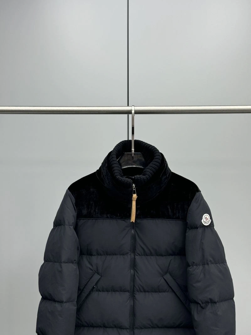 Moncler Down Jackets Supportive 144775