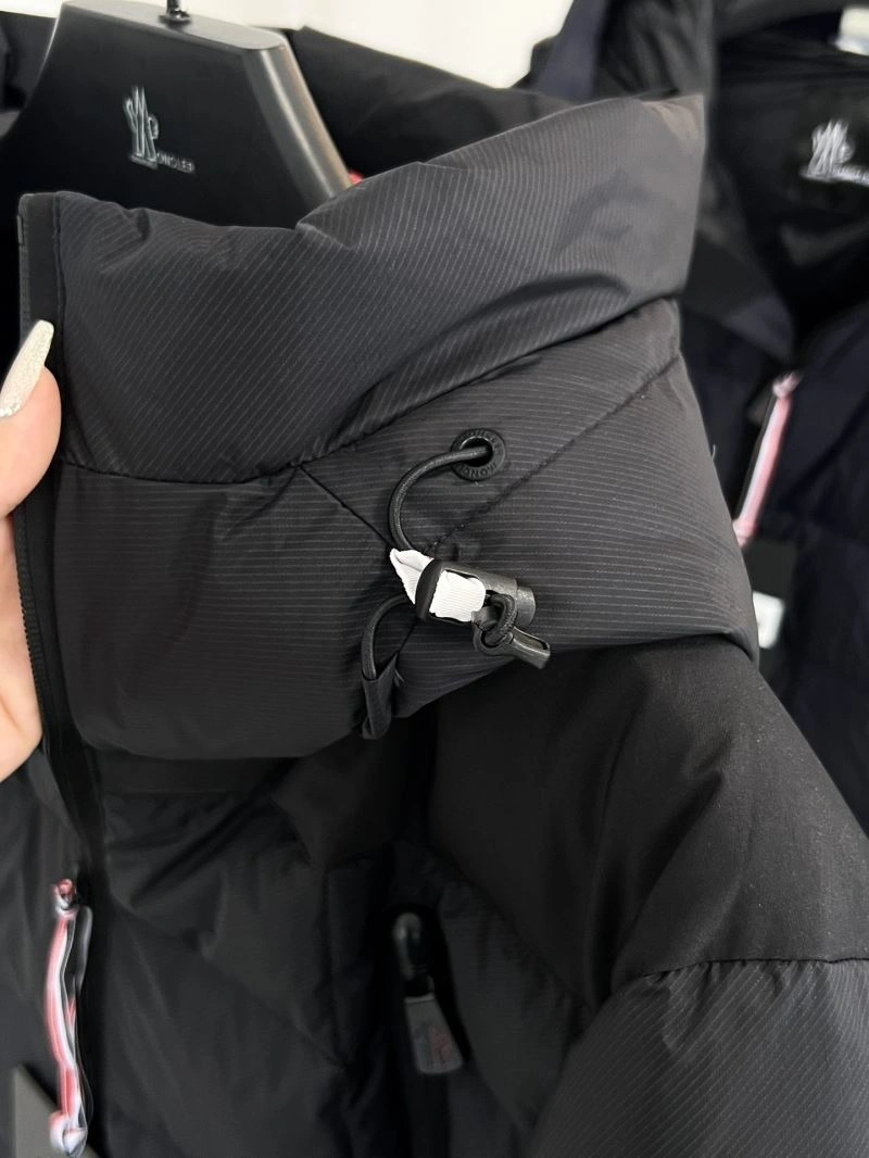 Moncler Down Jackets Breathable 144782