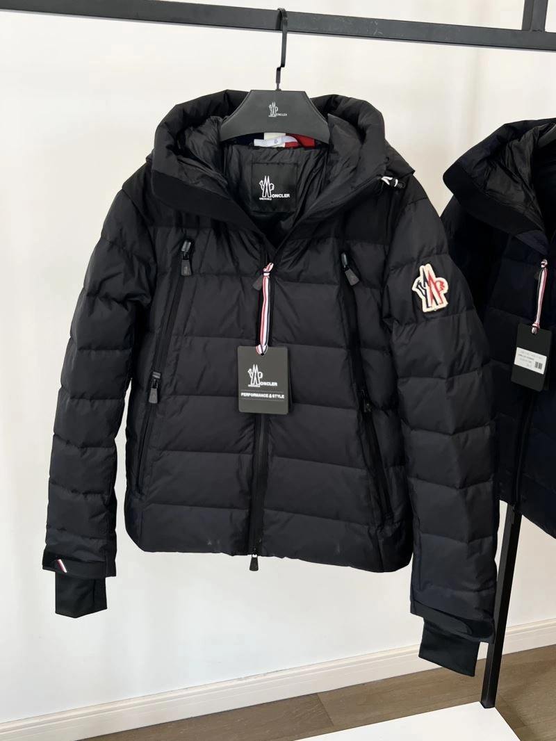 Moncler Down Jackets OnTrend 144777