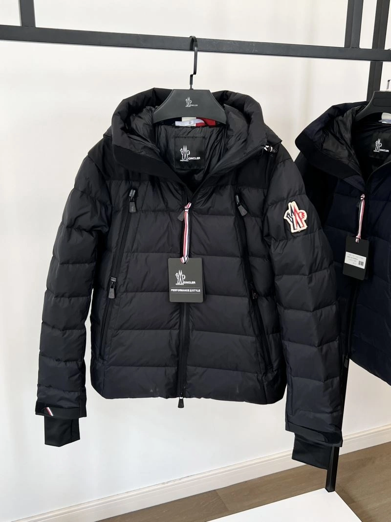 Moncler Down Jackets OnTrend 144777