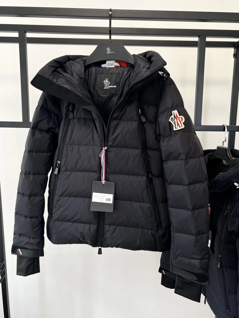 Moncler Down Jackets OnTrend 144777