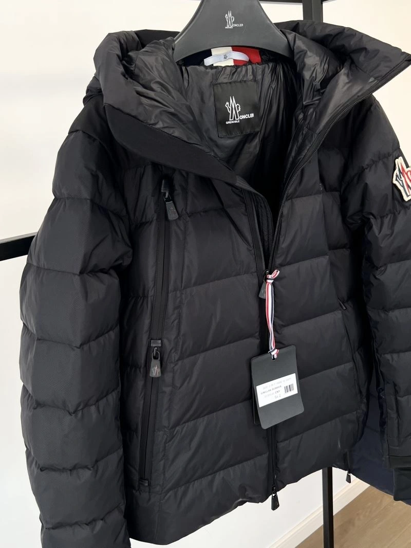 Moncler Down Jackets OnTrend 144777