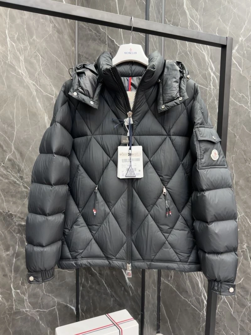 Moncler Down Jackets Functional 144796