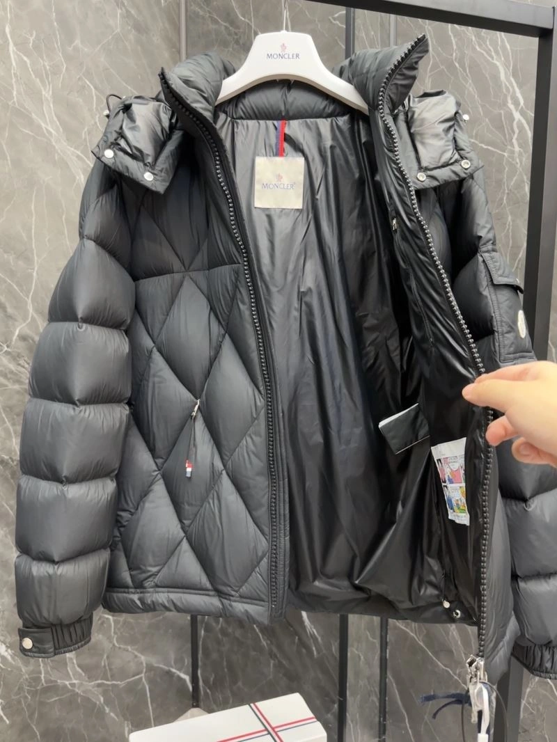 Moncler Down Jackets Functional 144796