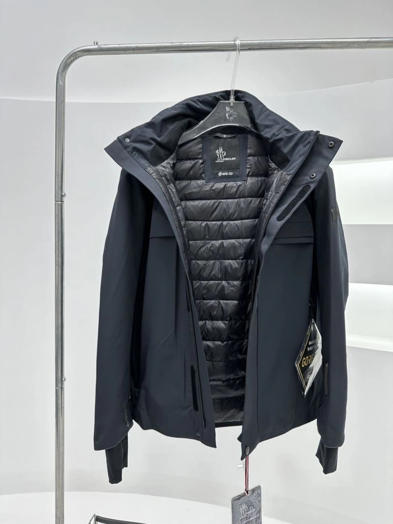 WaterResistant Moncler Down Jackets 144781