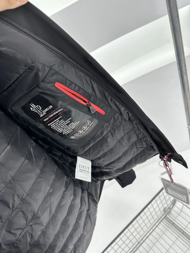 OdorResistant Moncler Down Jackets 144780